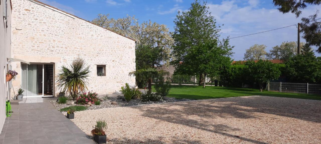 Chambres D'Hote Maeva Balanzac Bagian luar foto